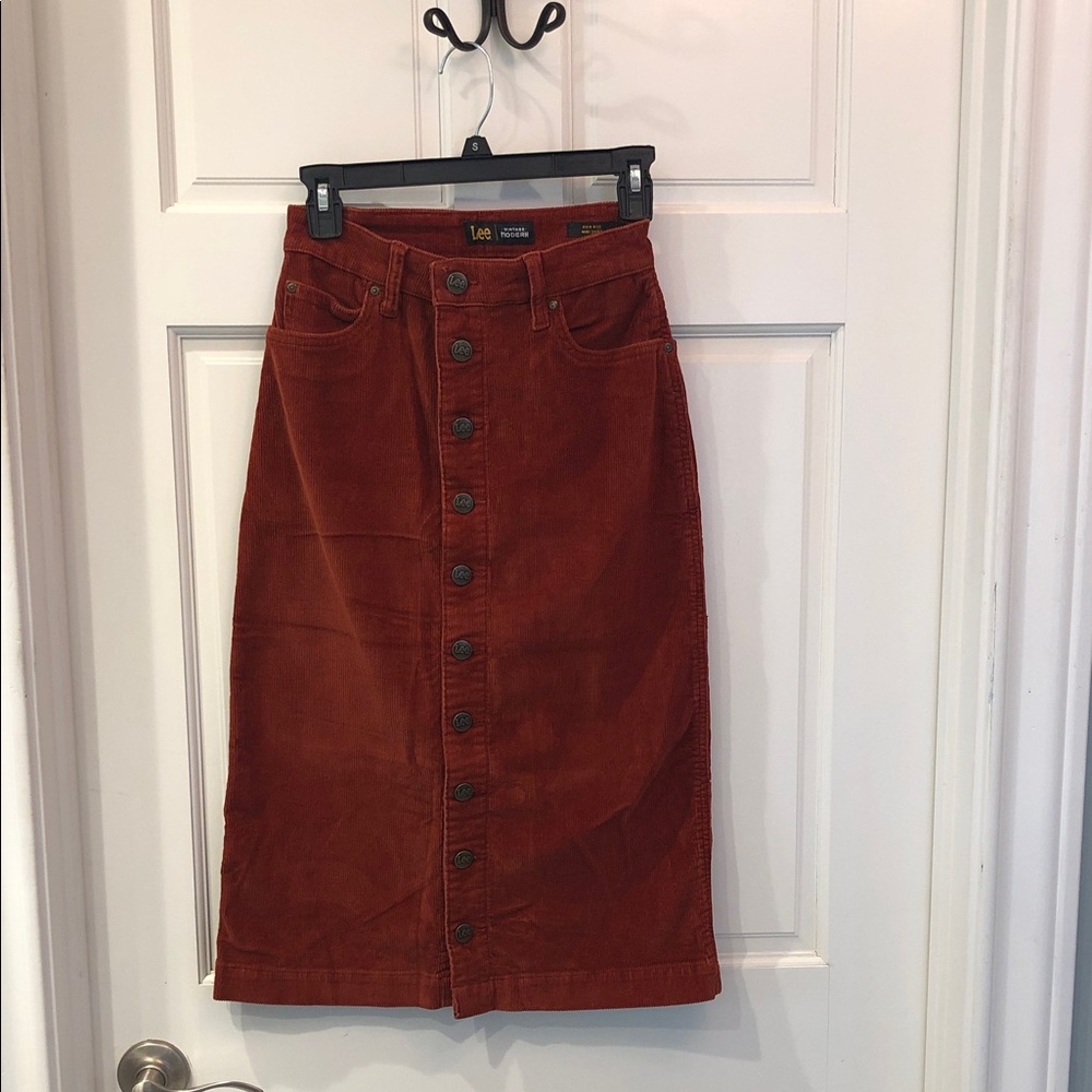 Lee Women's Vintage Modern Corduroy Button-Down Midi Skirt NWOT